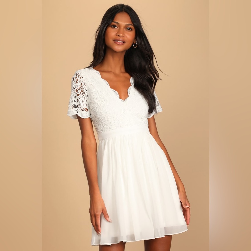 NWT Lulus “angel in disguise white lace skater dress” size medium